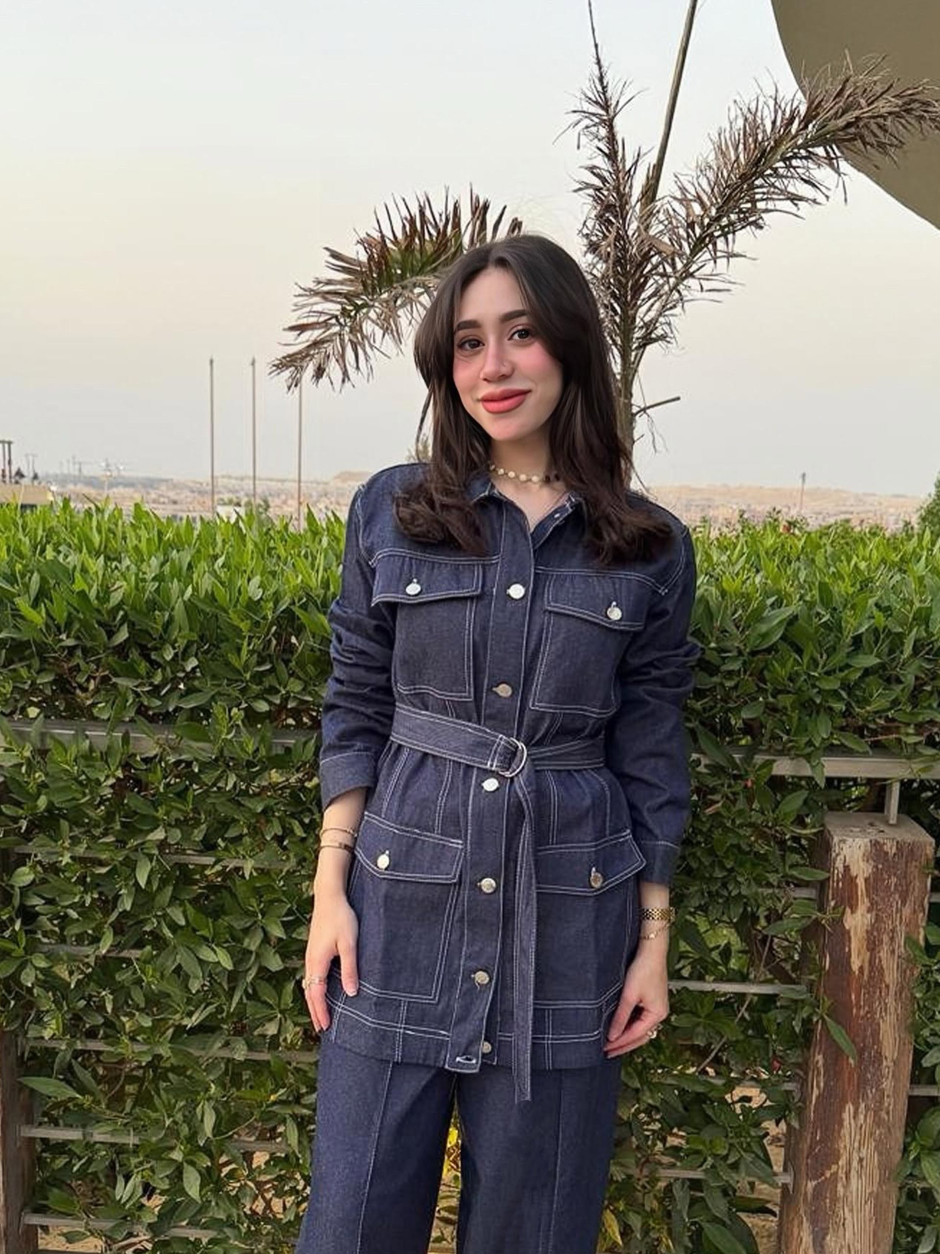 الجاكيت من الأمام