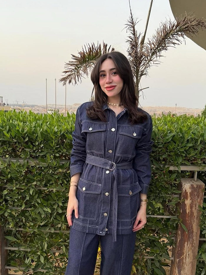 الجاكيت من الأمام